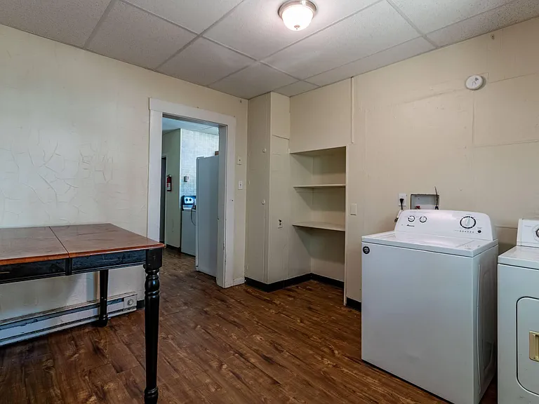 385 Forest Ave — Photo 14