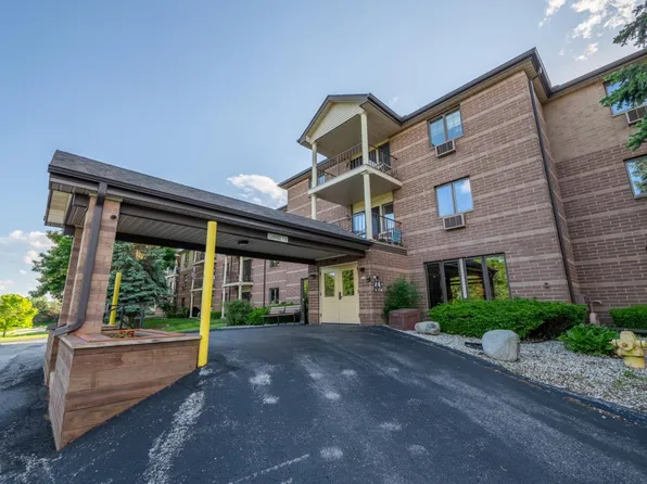 530 North Silverbrook DRIVE #331, West Bend, WI 53090