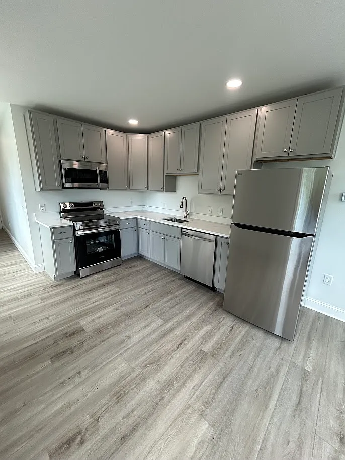 1 bed, $1,200 — Photo 4