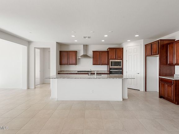3rd image of 13803 W CALLE DE BACA --