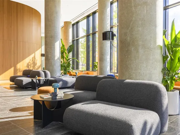 2385 3rd Avenue image 18 of 24