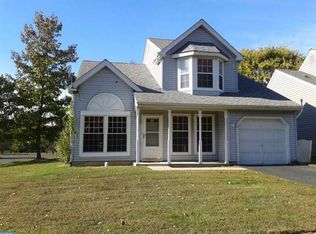 21 Tudor Dr, Burlington, NJ 08016