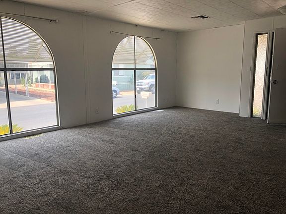 2nd image of 2301 S Divisadero St Space 57