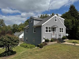 2904 Broadway, Rockford, IL