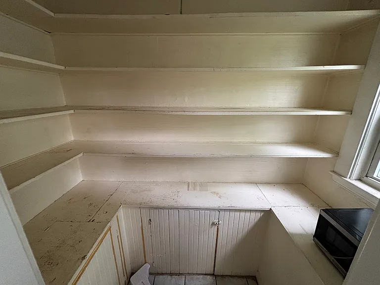 77 Walnut St #6 — Photo 15