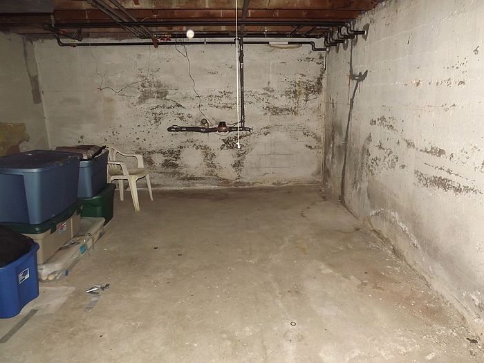 2nd image of 909 Highridge Ave APT 2