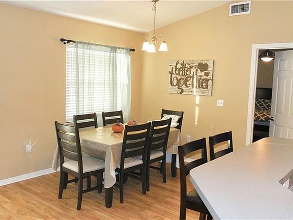 5th image of 8118 Oakhurst Blvd