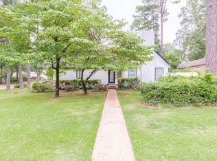 8076 Farmington Blvd, Germantown, TN 38138