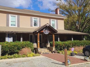 1307 Oakridge Farm Hwy, Mooresville, NC 28115