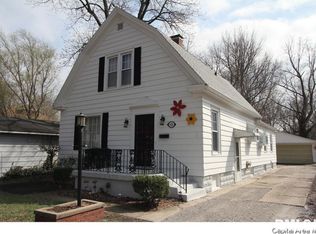 1216 W Governor St, Springfield, IL 62704