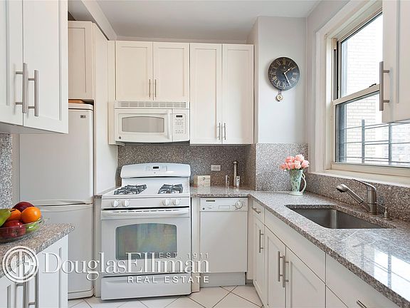 2nd image of 315 E 68th St APT 7Q