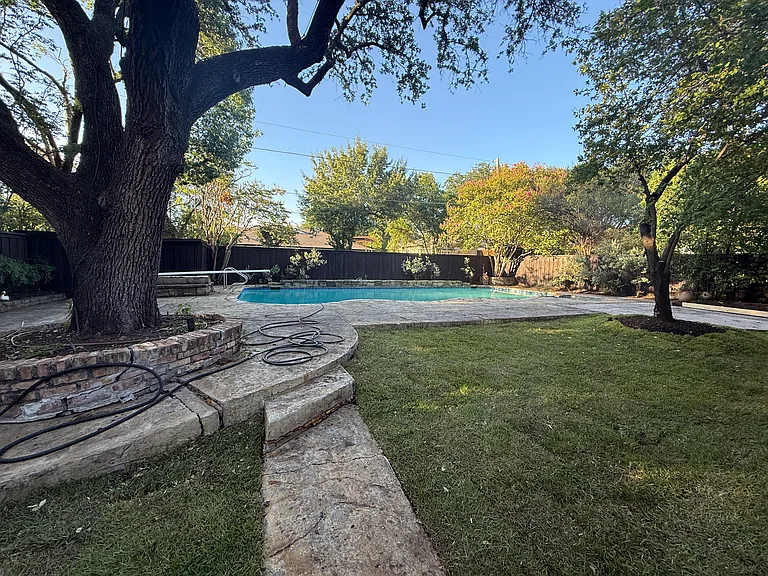 6911 Gateridge Dr — Photo 27