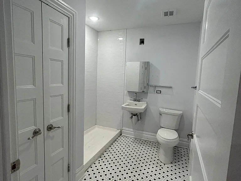 331 Baldwin Ave #1 — Photo 4