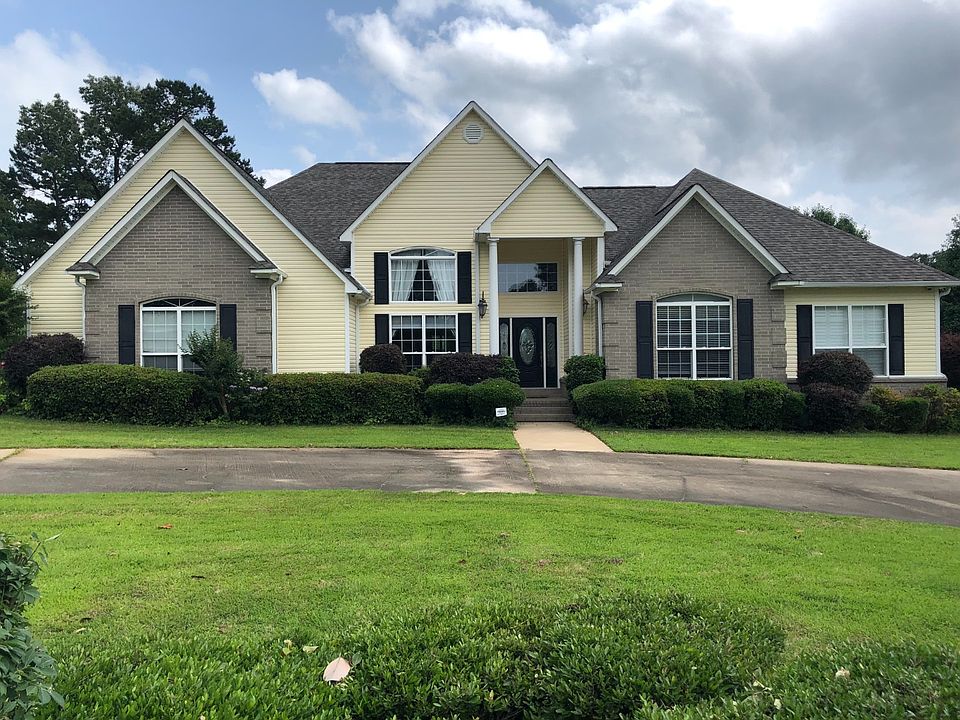 1st image of 3308 Water Oak Dr