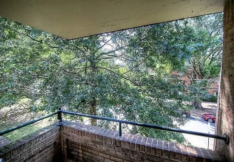 1392 Normandy Dr NE #4 — Photo 3