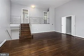 Building Photo - 9211 E Parkhill Dr