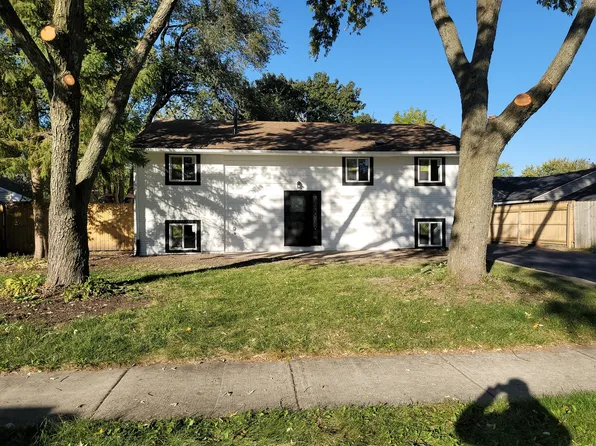 133 Kingston Rd, Bolingbrook, IL 60440