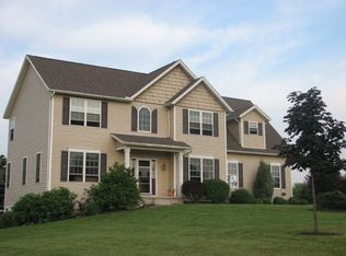 4427 Loyal Ln, Medina, OH 44256