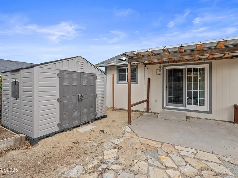 Shed