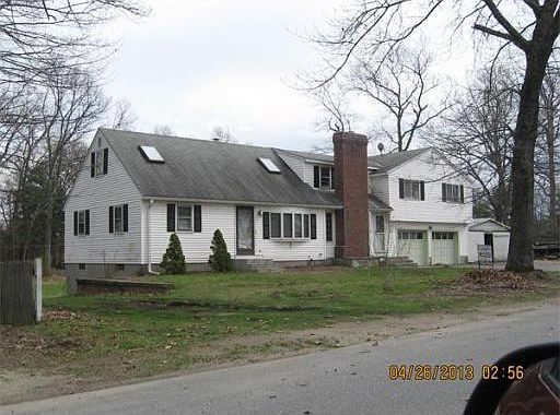 1st image of 3 Karen Dr