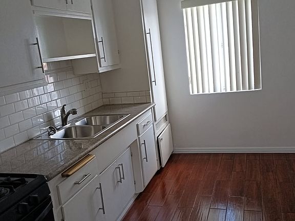 3rd image of 2925 E Artesia Blvd #7