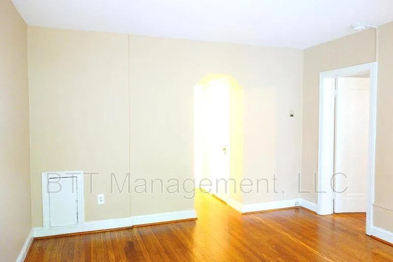 1 bed, 1.0 bath, 650 sqft, $1,295 — Photo 3