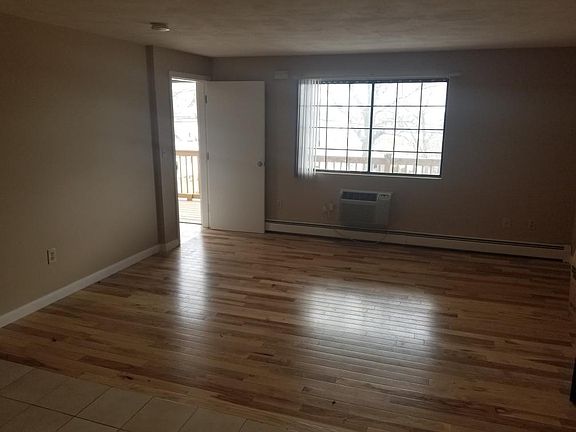 5th image of 1 Puritan St APT 10
