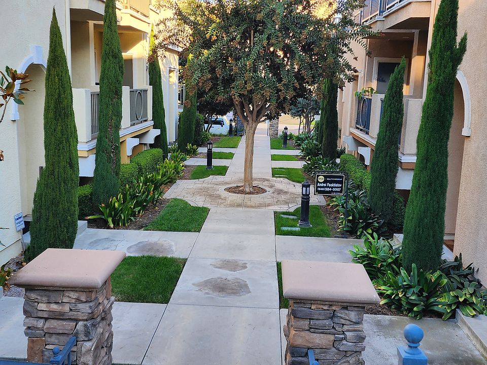 Front court yard