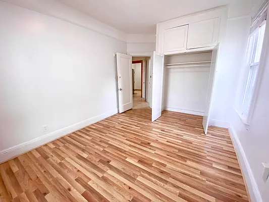 Rented by Amorelli Realty | media 5