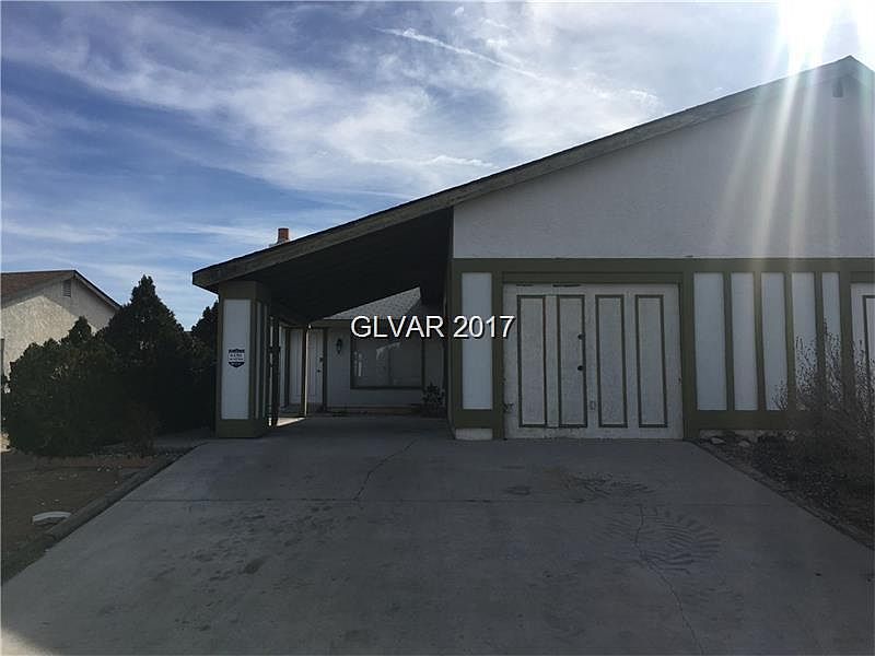 1st image of 4356 Pinegrove St #0