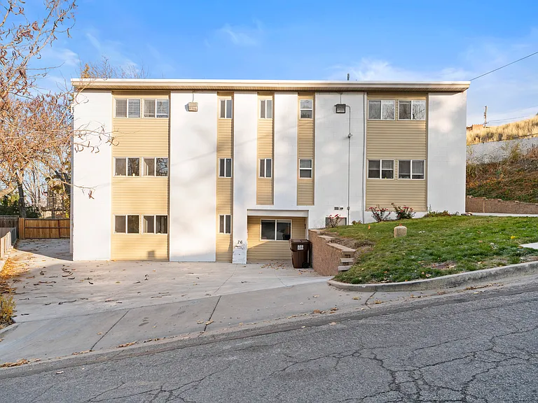 26 W Girard Ave — Photo 1