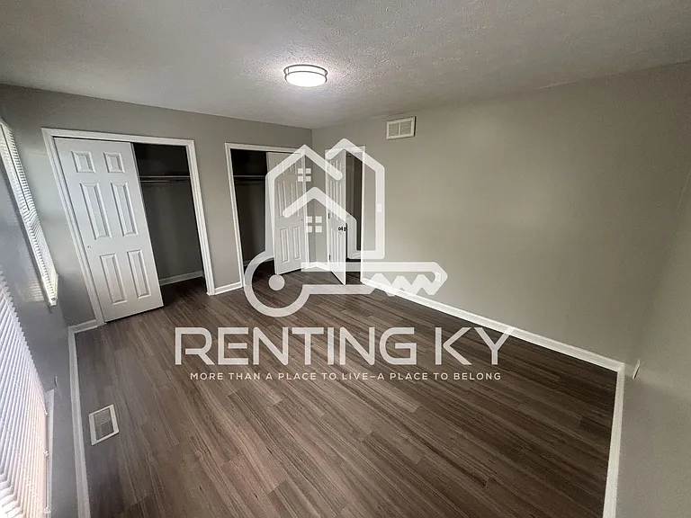 104 Strawberry Ln — Photo 18