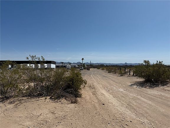 3rd image of 0 E Gardner Rd