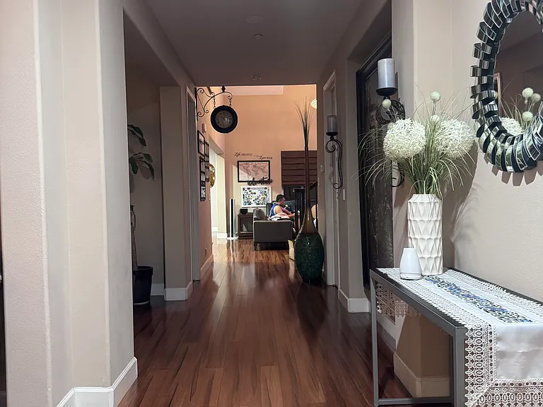 2055 Huntington Ct — Photo 7