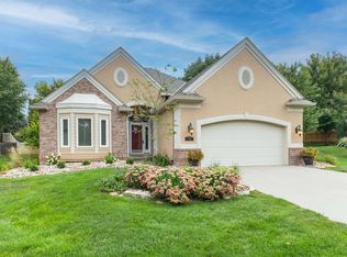 17736 Amy Cir, Omaha, NE 68135