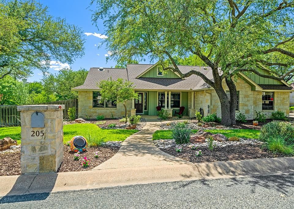 1st image of 205 Ellebracht Dr