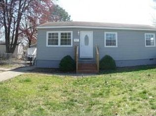 1010 76th St, Newport News, VA 23605