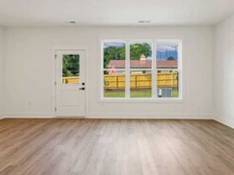 122 Chella Ct — Photo 7