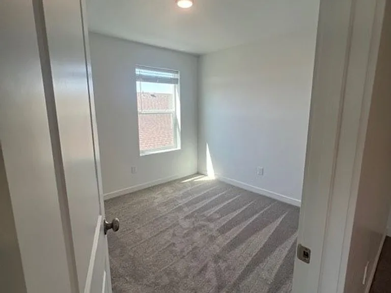11282 Barn Ranch St — Photo 19