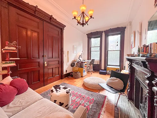 Living room, photo 1