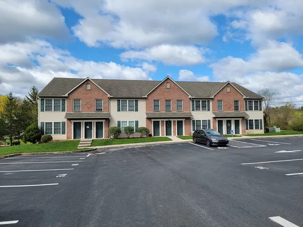 189 Tom Ave APT B, Ephrata, PA 17522