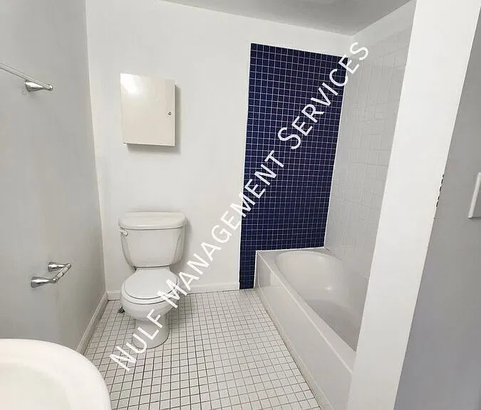 5170 Butler St #4 — Photo 4