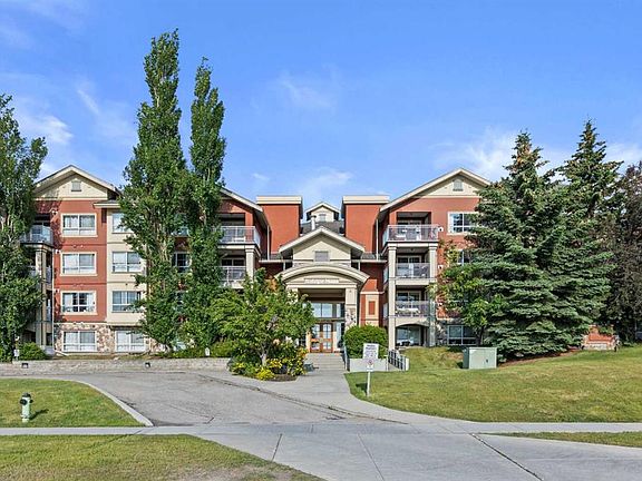 3rd image of 22 NE Richard Pl SW #341
