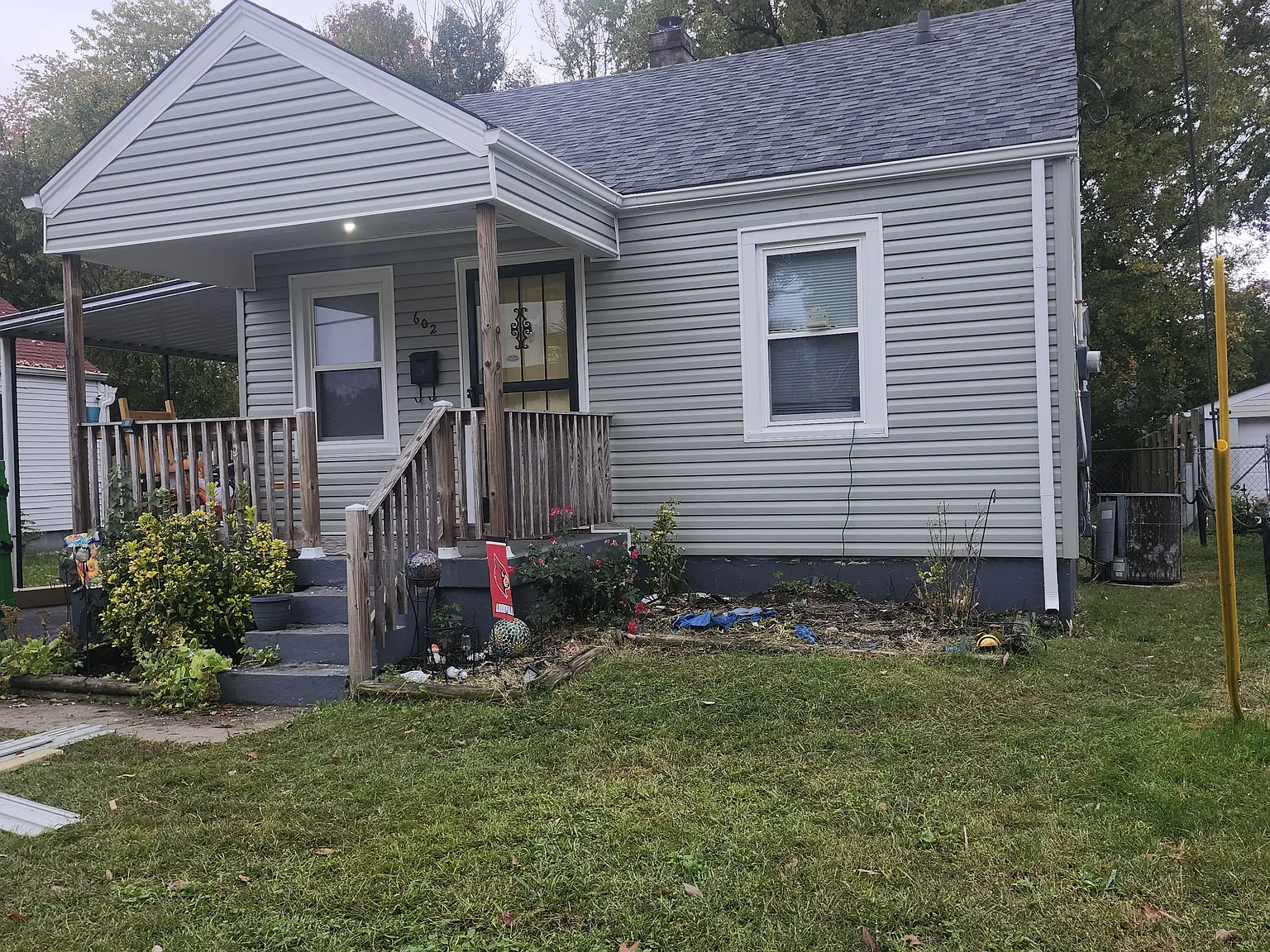 3 bed, 1002 sqft, $1,400 — Photo 2