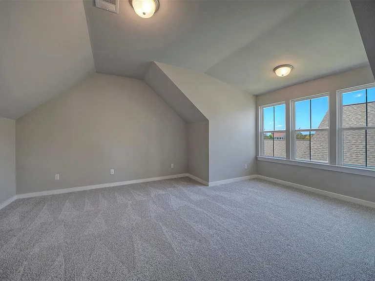 1086 Twain St — Photo 17