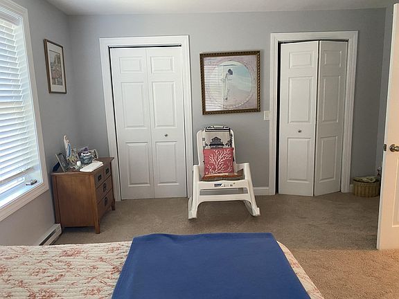 3rd image of 12 Pebble Ln #12