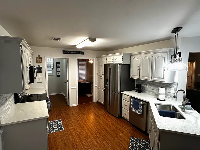105 Wilkes Ct — Photo 8