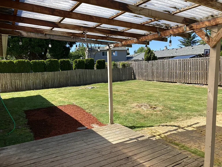 17913 NW Andria Ave — Photo 10