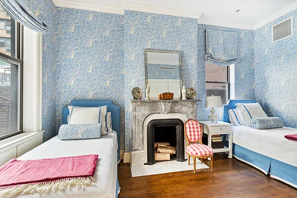 Rented by Douglas Elliman | media 16