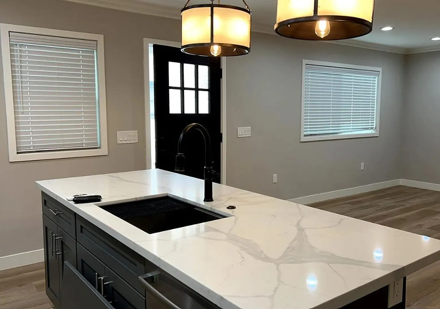 Renovated 2-Bedroom Pasadena Home with Solar Power Available September 2026 — Photo 3